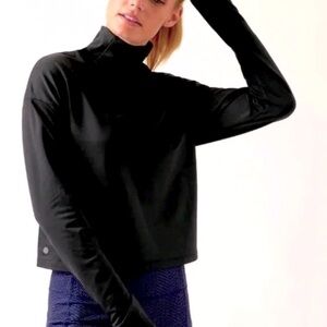 Athleta Whistler mock neck long sleeve size XS